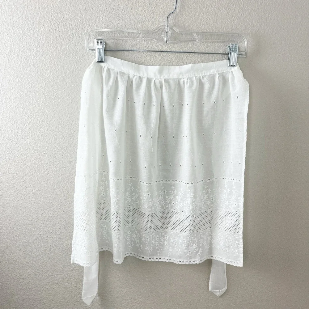 Handmade Vintage White Eyelet Apron Lace Embroidered Farmhouse Cottagecore